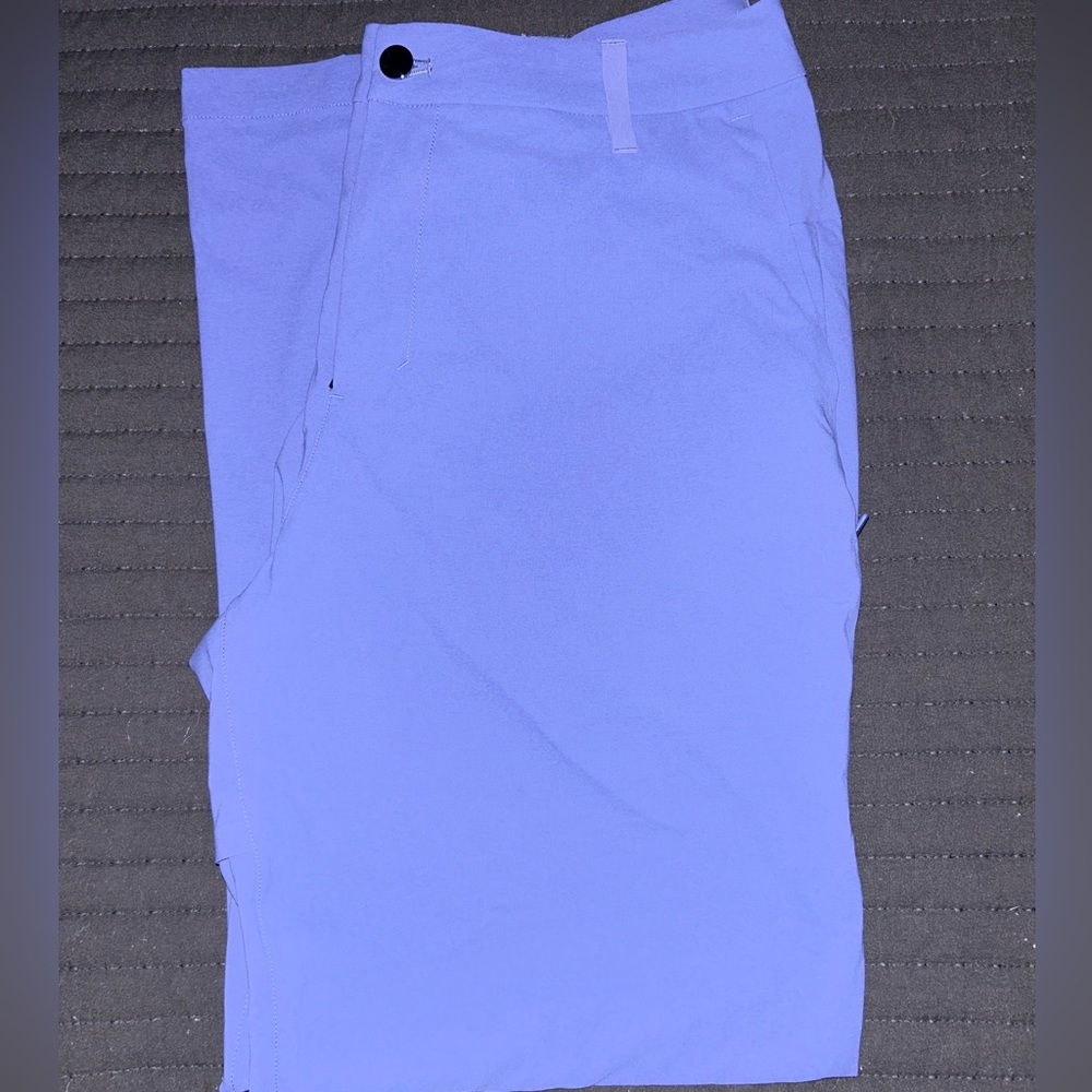 SOLD Men’s Lululemon pants